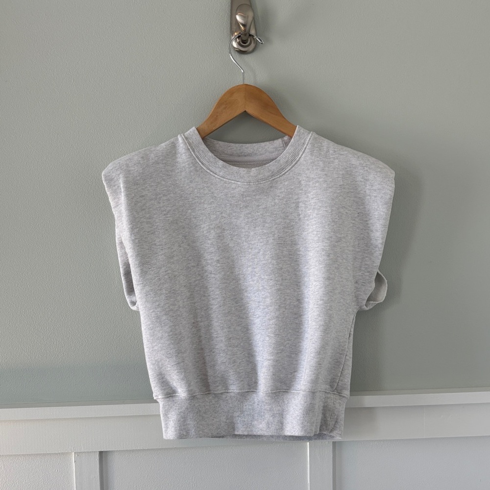 On trend Wilfred Free Sleeveless Top (sweatshirt material) shoulder pad detail